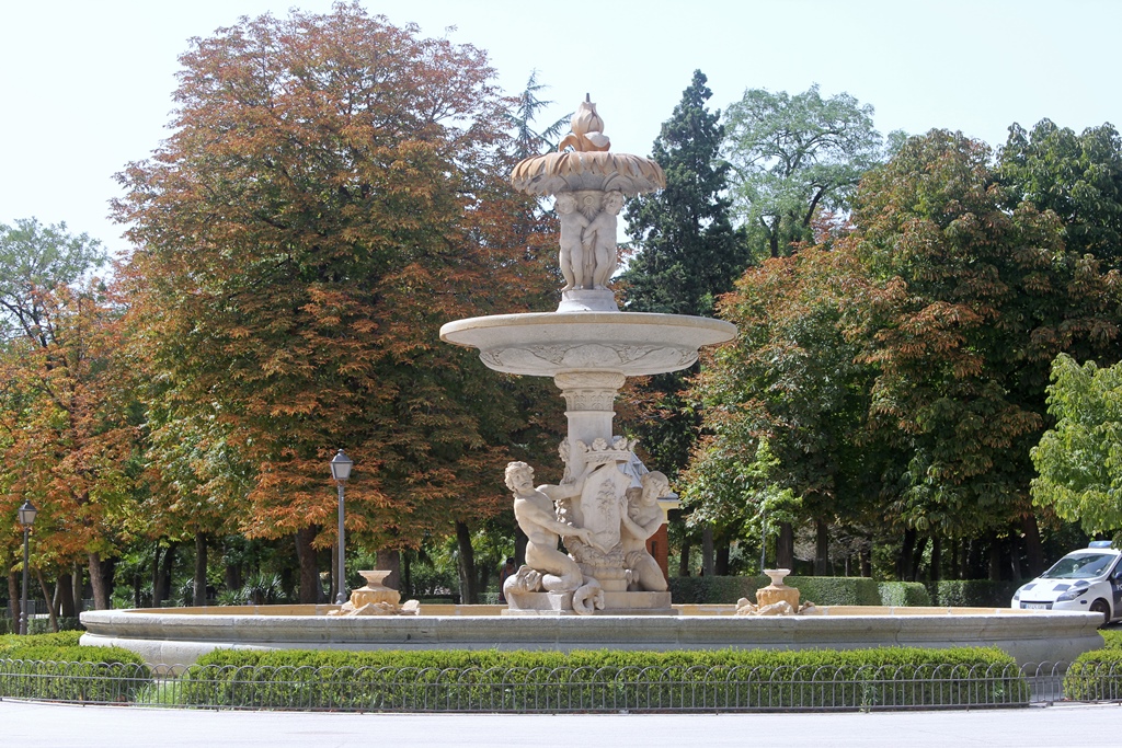 Artichoke Fountain (2012)